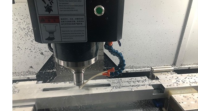 鋁加工中心要用哪種切削液比較好？-科鼎鑫